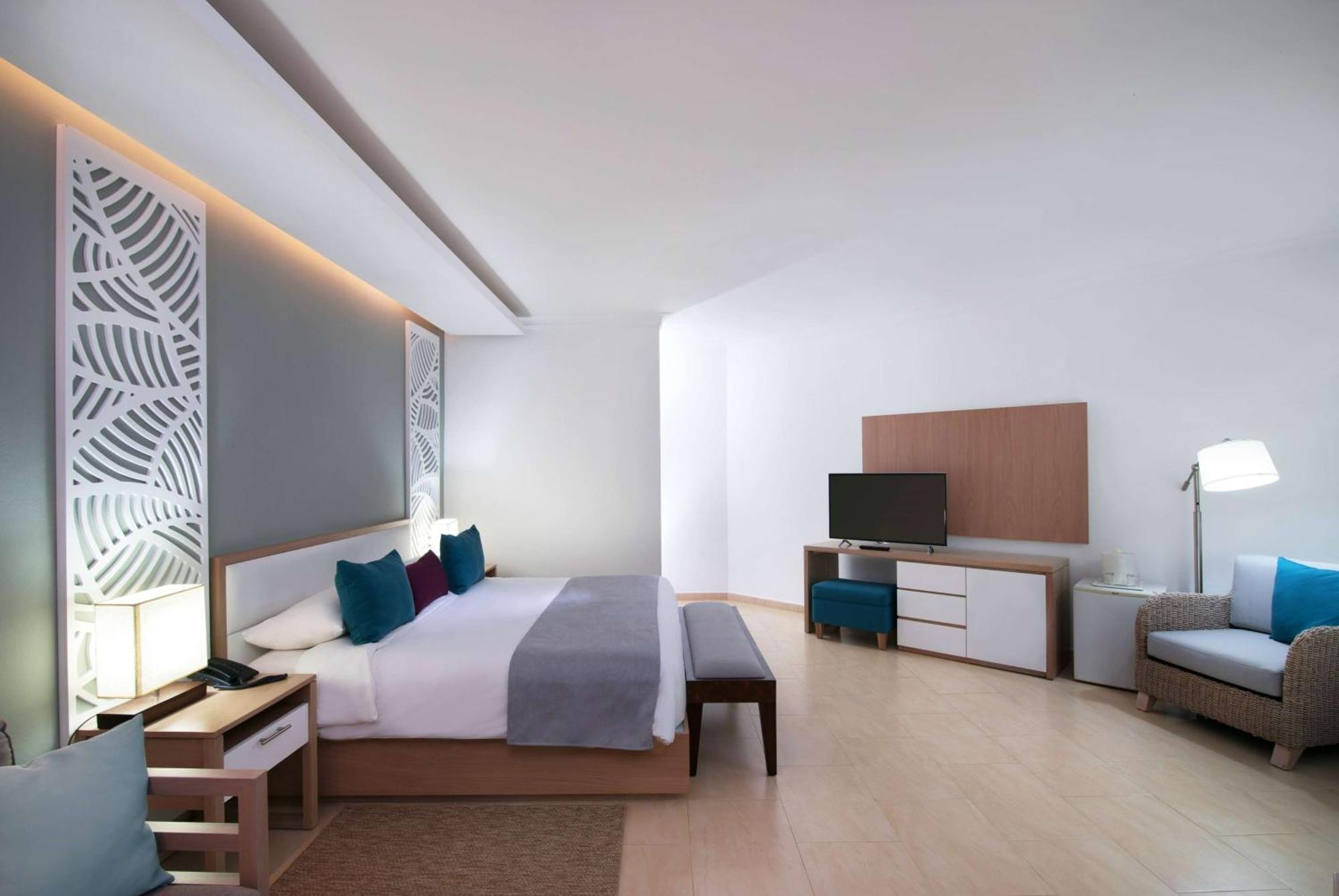 Wyndham Alltra Samana All Inclusive Resort Exterior foto